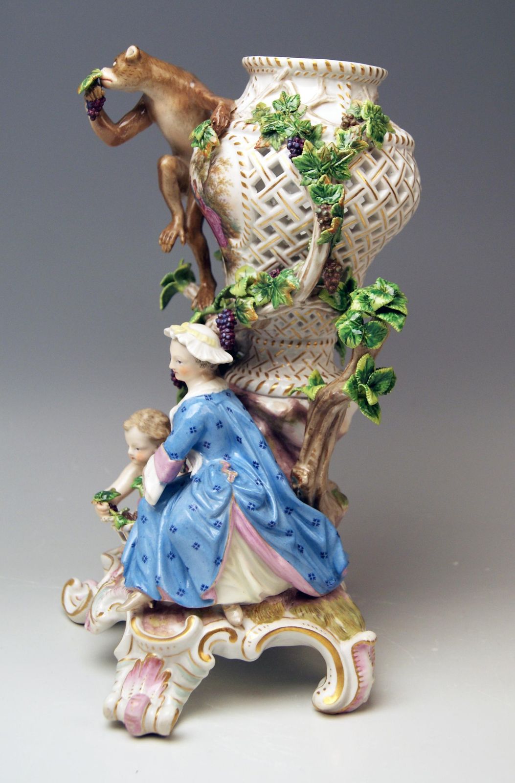 Meissen Potpourri Vase Wine Grapes Monkey Model 1002 By Eberlein Made Circa 1860 photo Home Decor