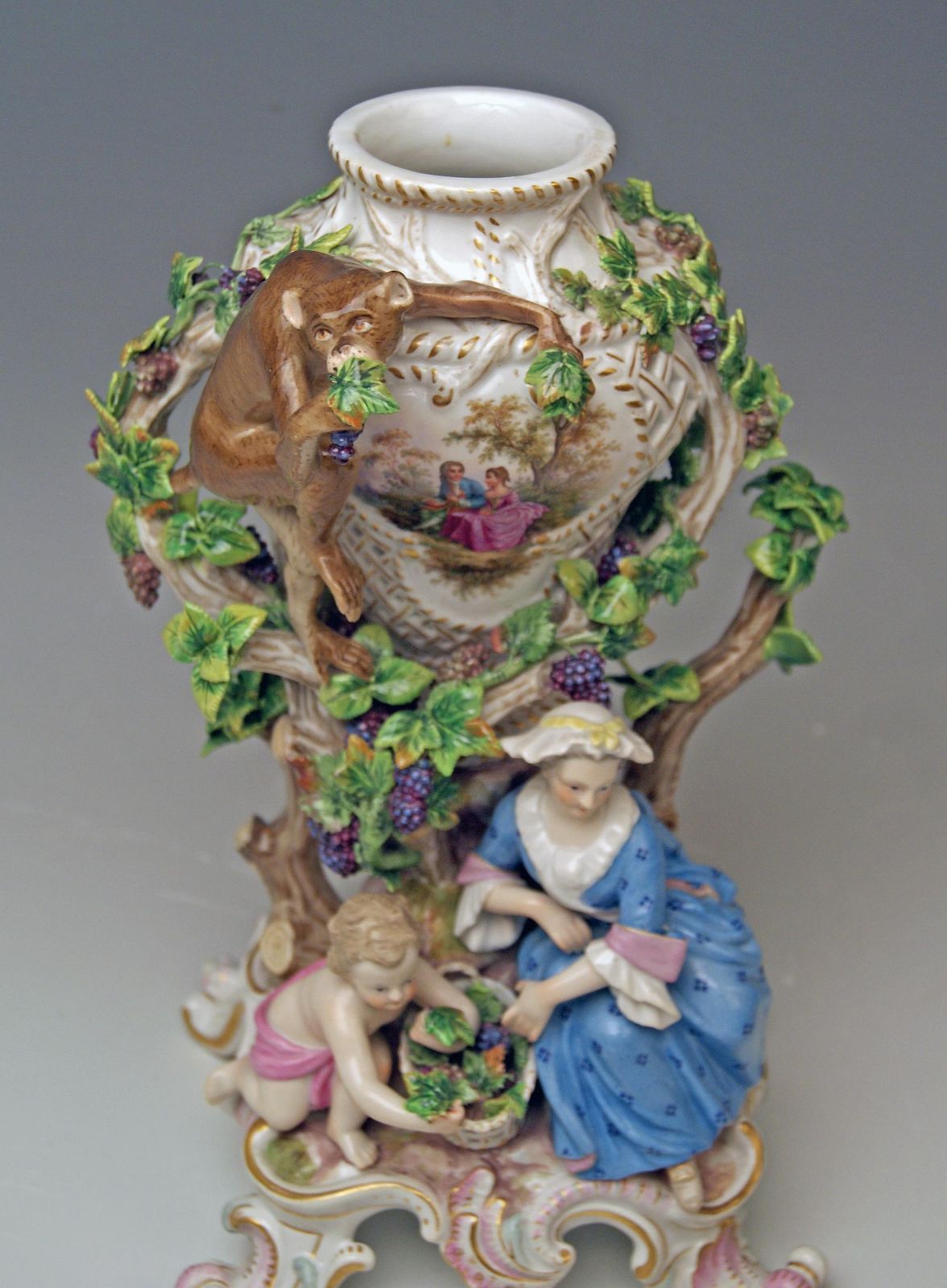 Meissen Potpourri Vase Wine Grapes Monkey Model 1002 By Eberlein Made Circa 1860 photo vinterior