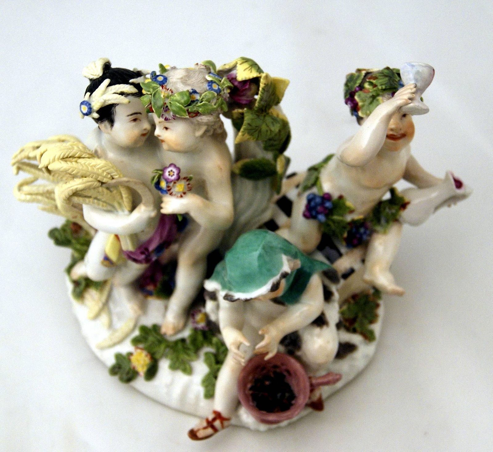 Meissen Gorgeous Figurine Group The Four Seasons Cherubs By Kaendler C. 1755 60 photo vintage