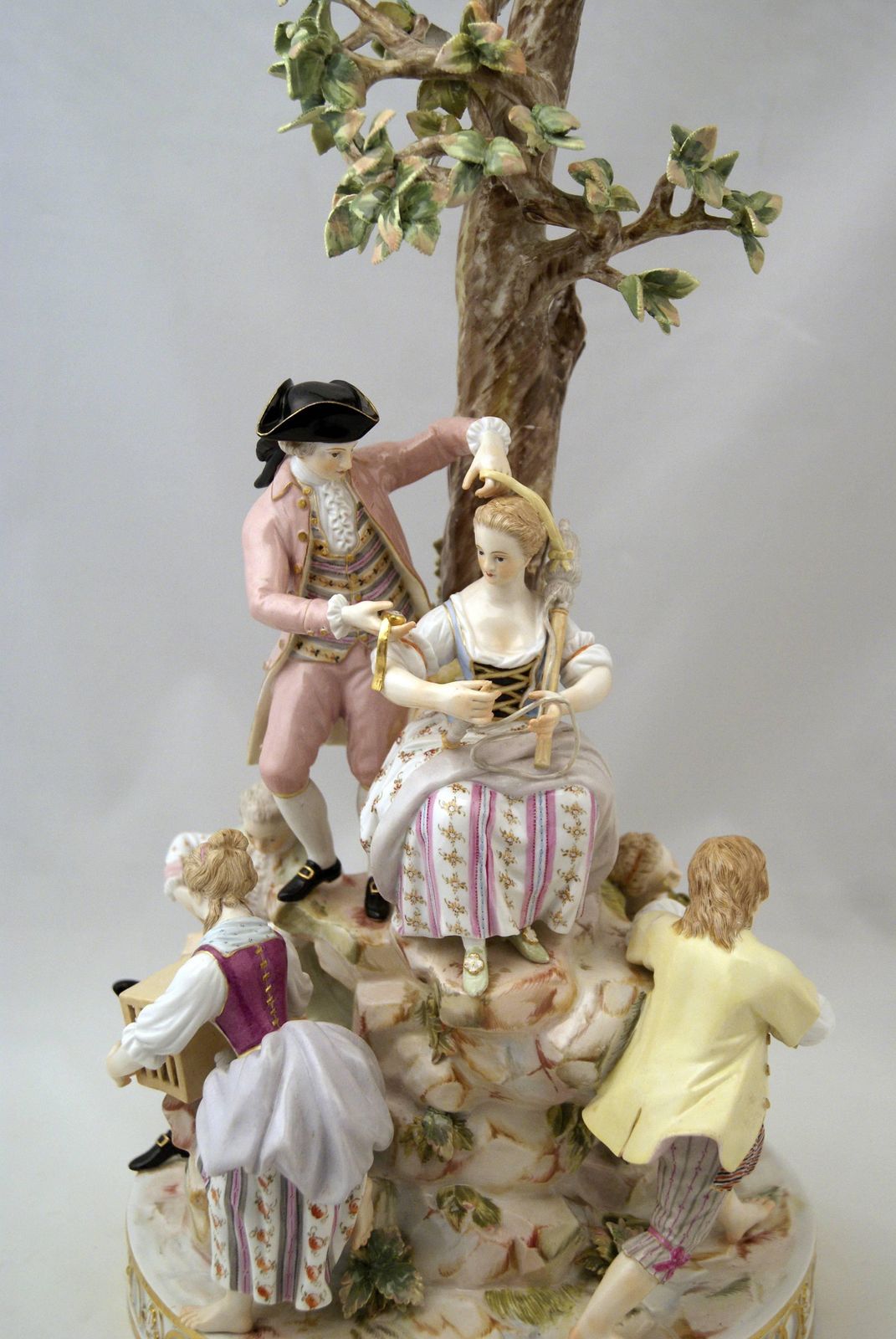 Meissen Gorgeous Figurines Group Six Gardeners, Tall Tree By Acier, Circa 1870 photo vinterior