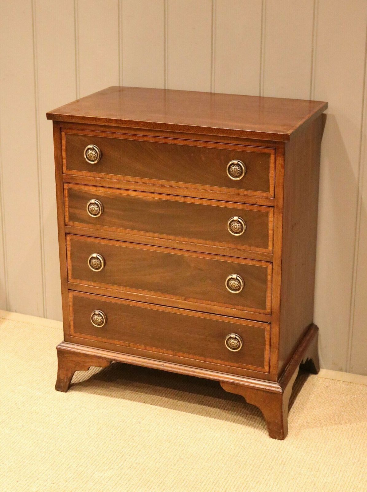 Early 20th Century Mahogany Chest Of Drawers