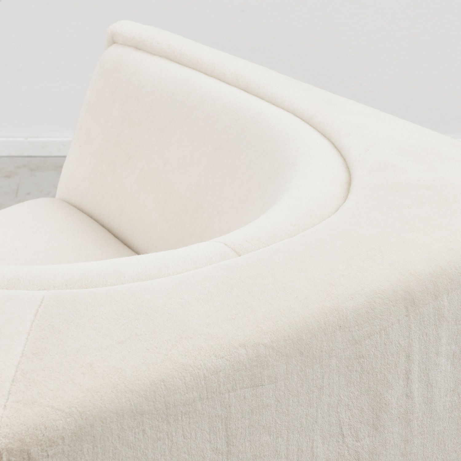 photo furniture Jorge Zalszupin Cubo Armchair L’atelier Brazil, Brazil, 1970