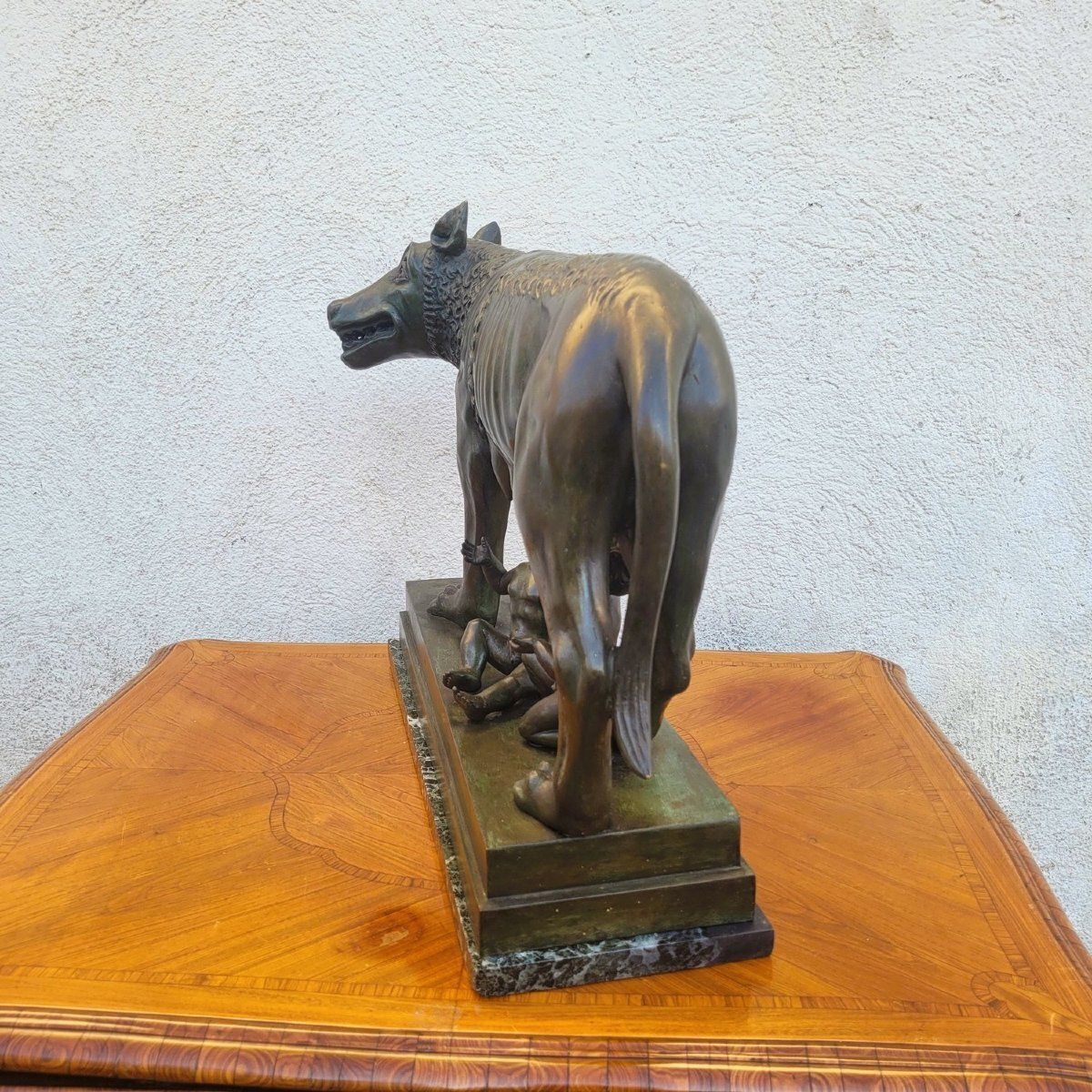 Roman She Wolf, Grand Tour, Antique Bronze, Late 19th Century photo vinterior