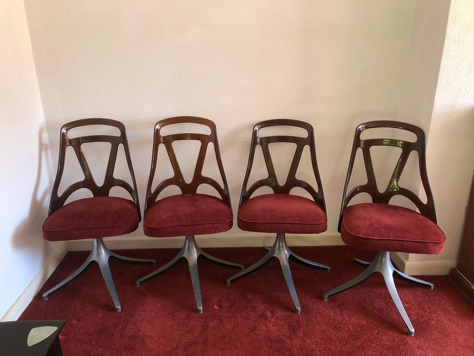 1960s Est Swivel Chairs – Set Of 4 – Mid Century Modern – Grafton, Wisconsin USA photo for sale