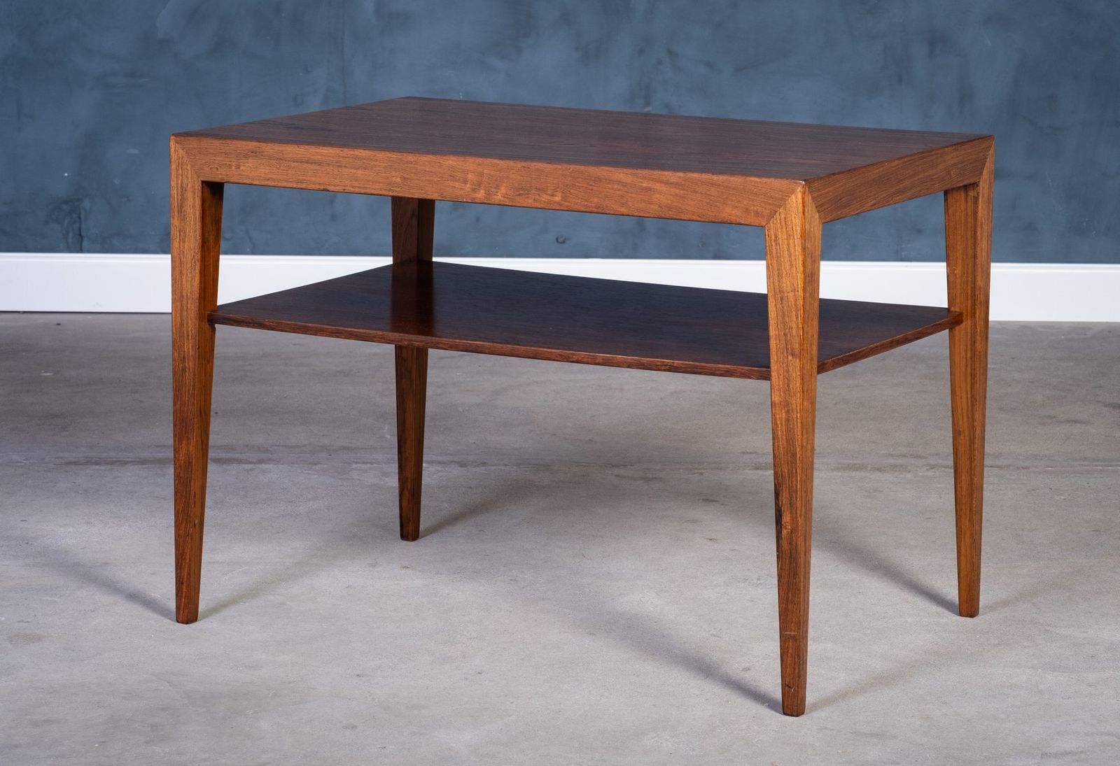 Rozenhout bijzettafel van Severin Hansen voor Haslev Møbelfabrik, ca. jaren 1950