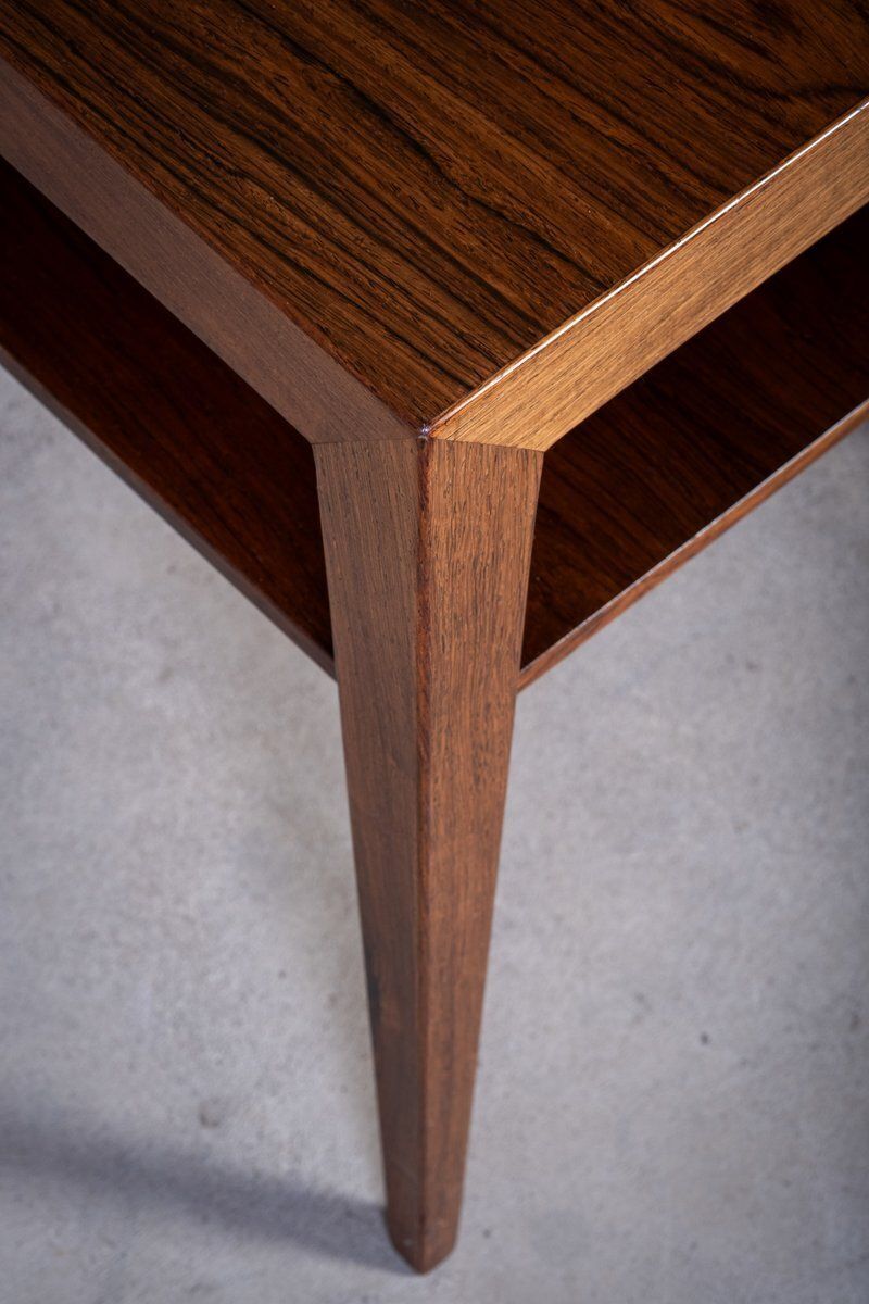photo furniture Rozenhout bijzettafel van Severin Hansen voor Haslev Møbelfabrik, ca. jaren 1950