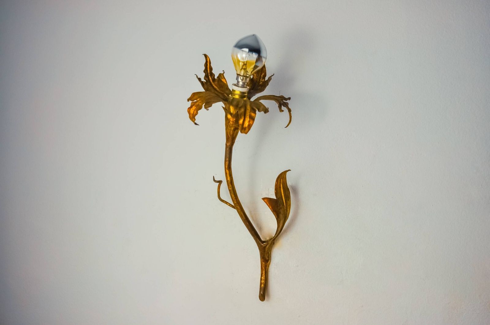 "Fleur De Lys" Wall Lamp By Ferro Arte, Metal And Gold Leaf, Spain, 1970 photo 624.0