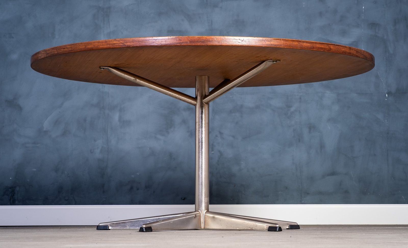 Round Rosewood Coffee Table On Steel Base, Denmark, 1960s photo 864.0