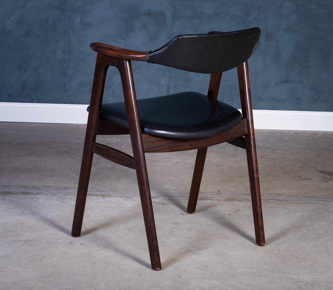 Vintage Danish Armchair In Rosewood By Erik Kirkegaard For Høng Stolefabrik, 1960s photo vinterior