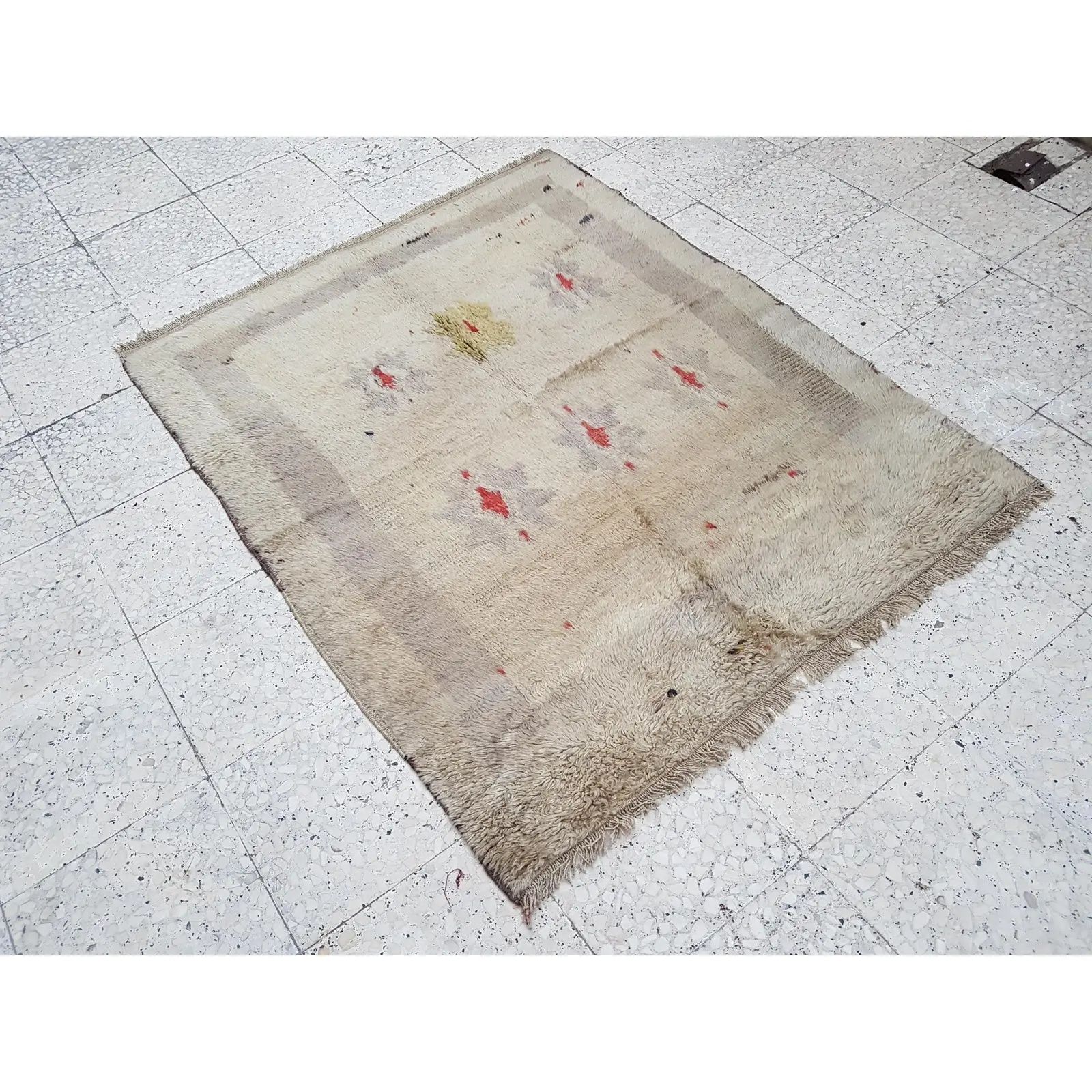 1970s White Mohair Tulu Rug 3'9" X 4'8" photo Textiles