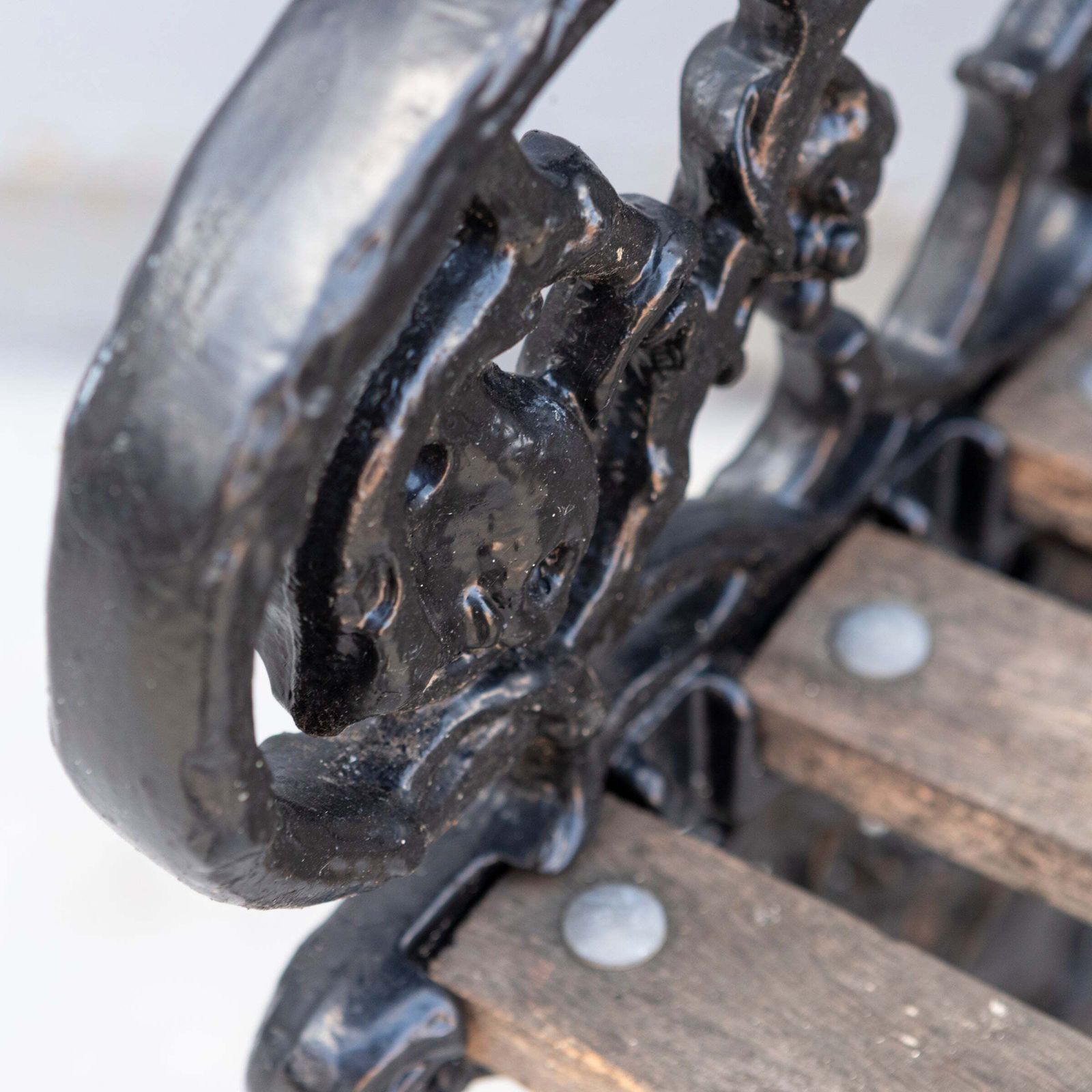 Reclaimed Coalbrookdale Style Garden Throne Chair With Arms photo buy