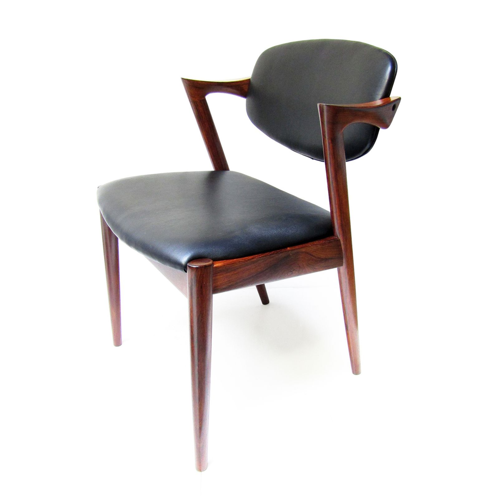 7500.0 Six Danish "Model 42" Dining Chairs In Rosewood By Kai Kristiansen   Newly Re Upholstered photo