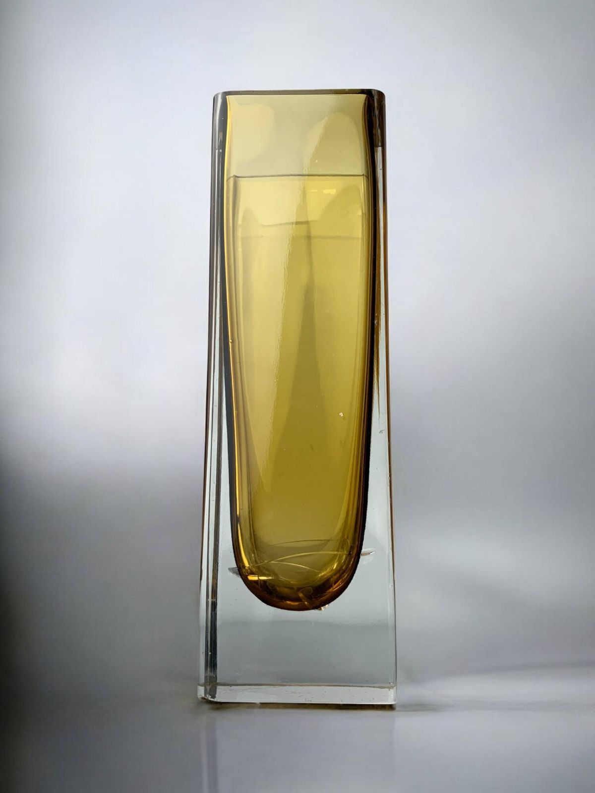 Page 1 Of 7 Yellow Sommerso Vase, Murano Glass, Italy, 1970 photo vinterior