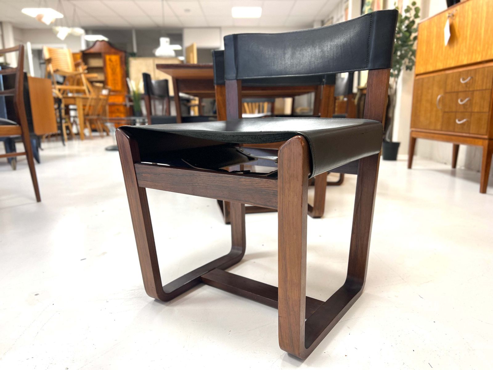 3145.0 Gunther Hoffstead Rosewood Extending Dining Table & 6 Chairs For Uniflex photo