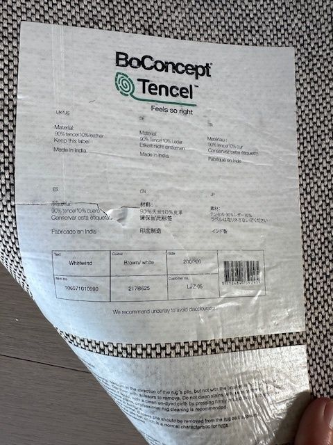 Rug From Boconcept Brown/White photo Textiles