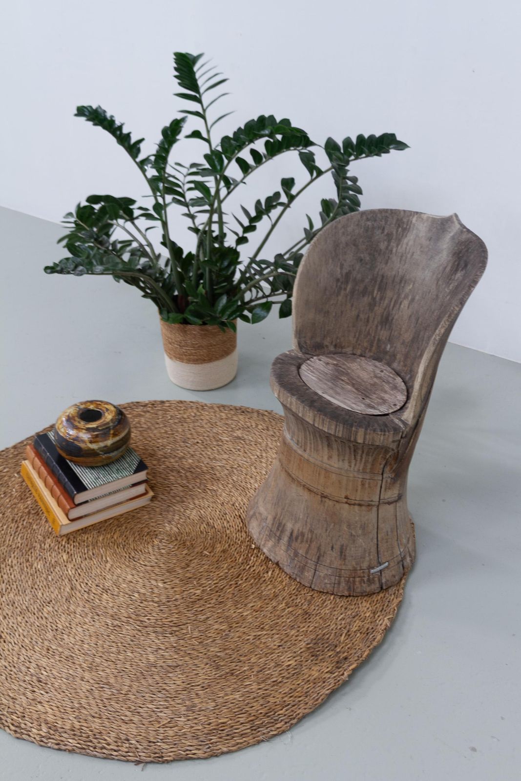 photo vintage Antique Norwegian Kubbestol (Stump Chair), With Carvings, 1800s.