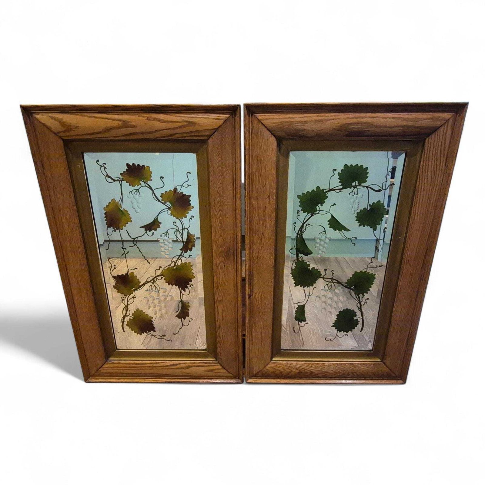 Antique Victorian Reverse Painted Mirror – Oak Frame Vine Design, Decorative Wall Mirror, 19th Century Home Decor photo vintage