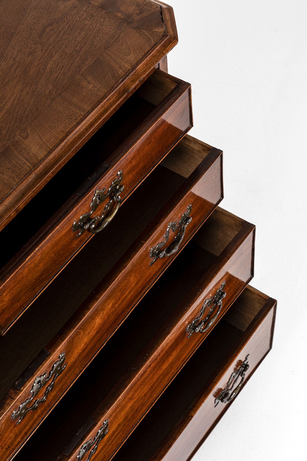 1759.0 Small George III Mahogany Chest photo