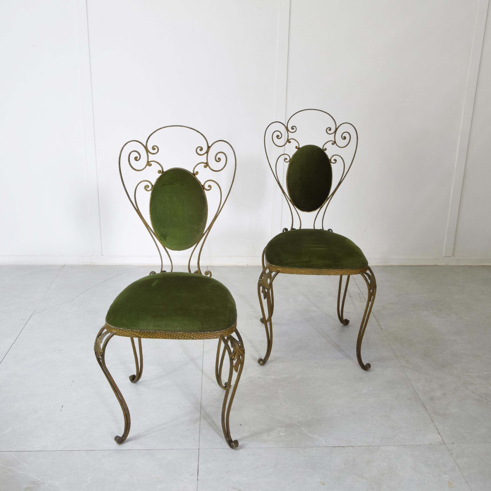 Pier Luigi Colli Set Of Two Chairs In Wrought Iron And Velvet 1950s photo vintage