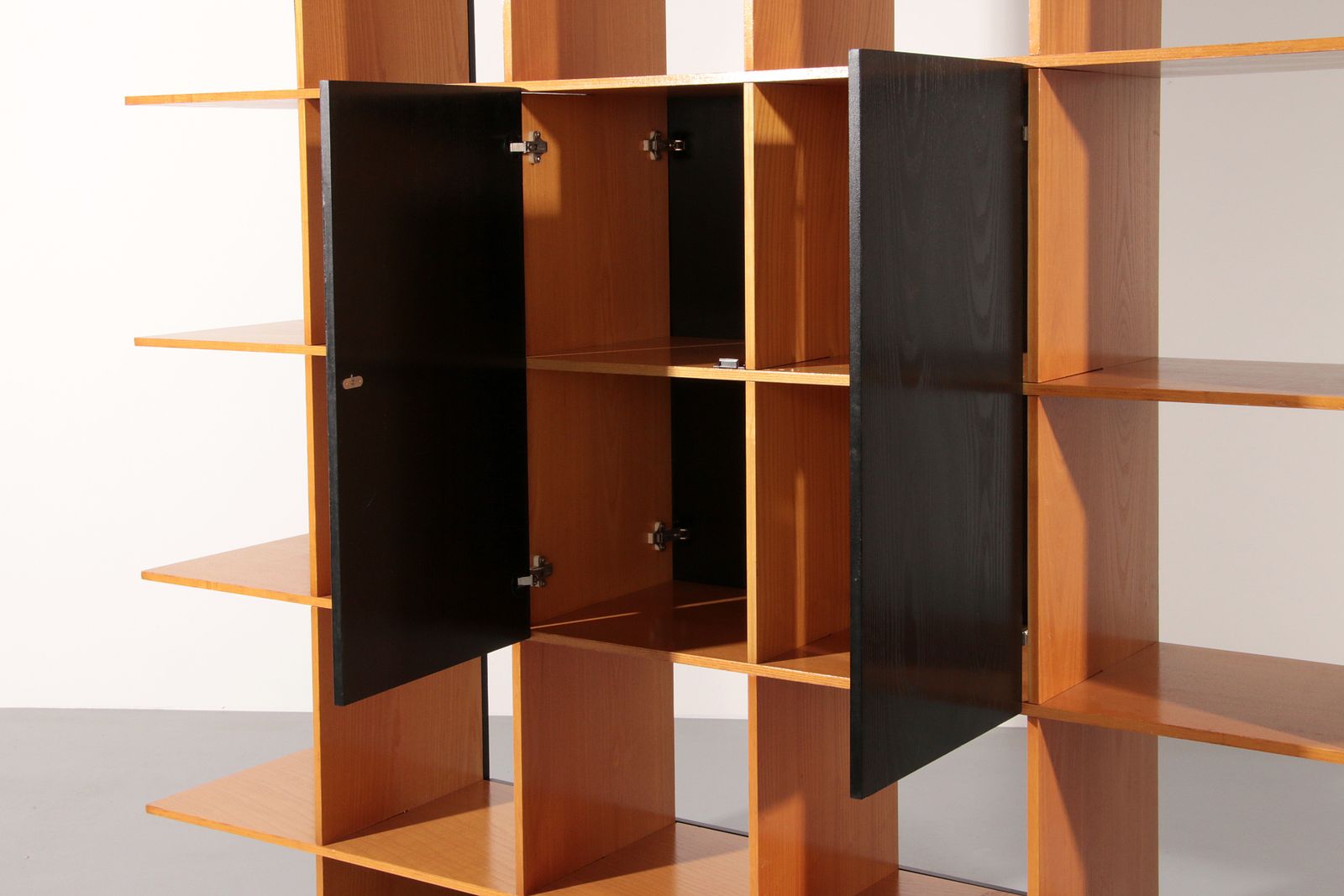 photo furniture Roberto Pamio And Renato Toso Roomdivider Stilwood 1972