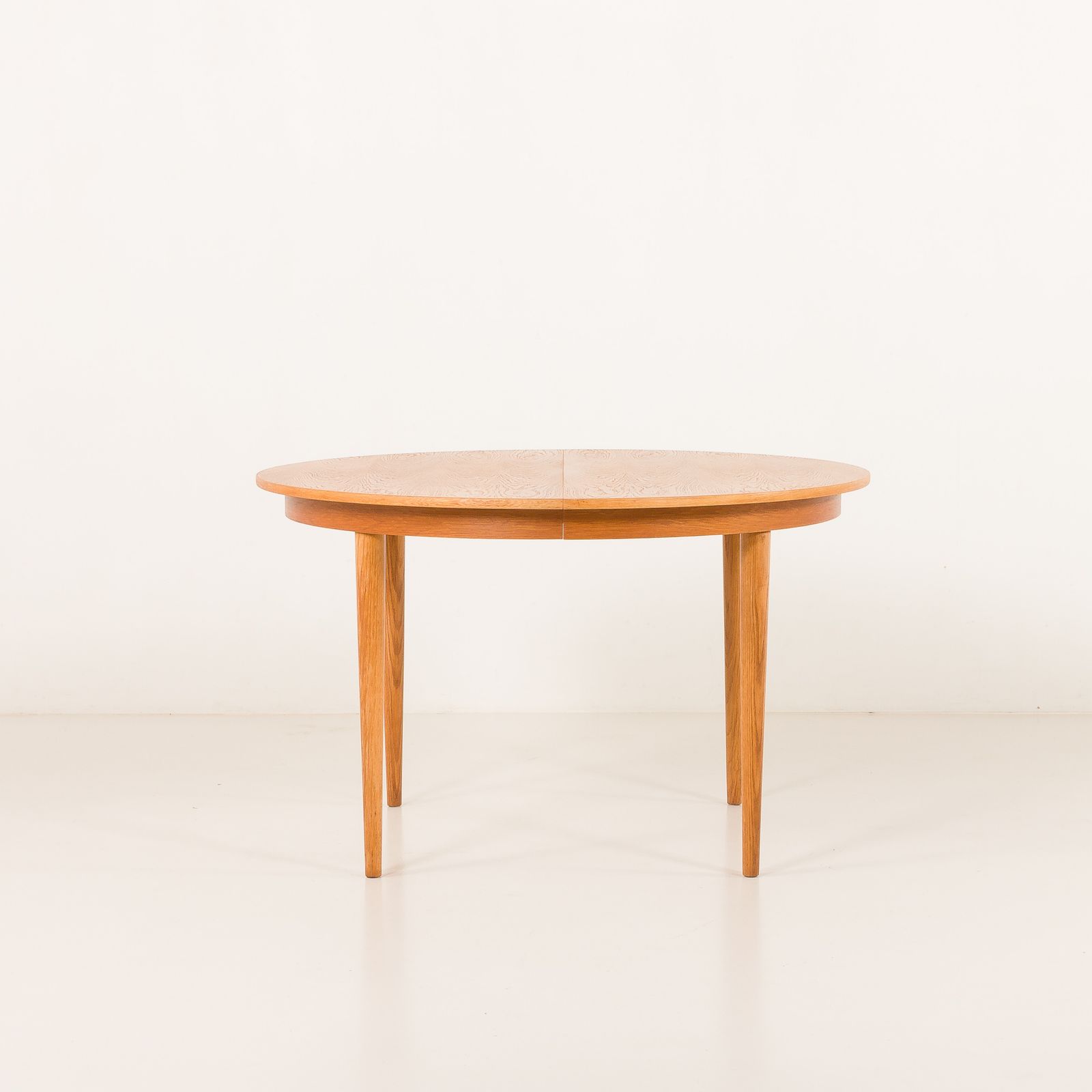 Danish Mid Century Oak Round Table With One Extra Leaf, 1960s photo 1205.0
