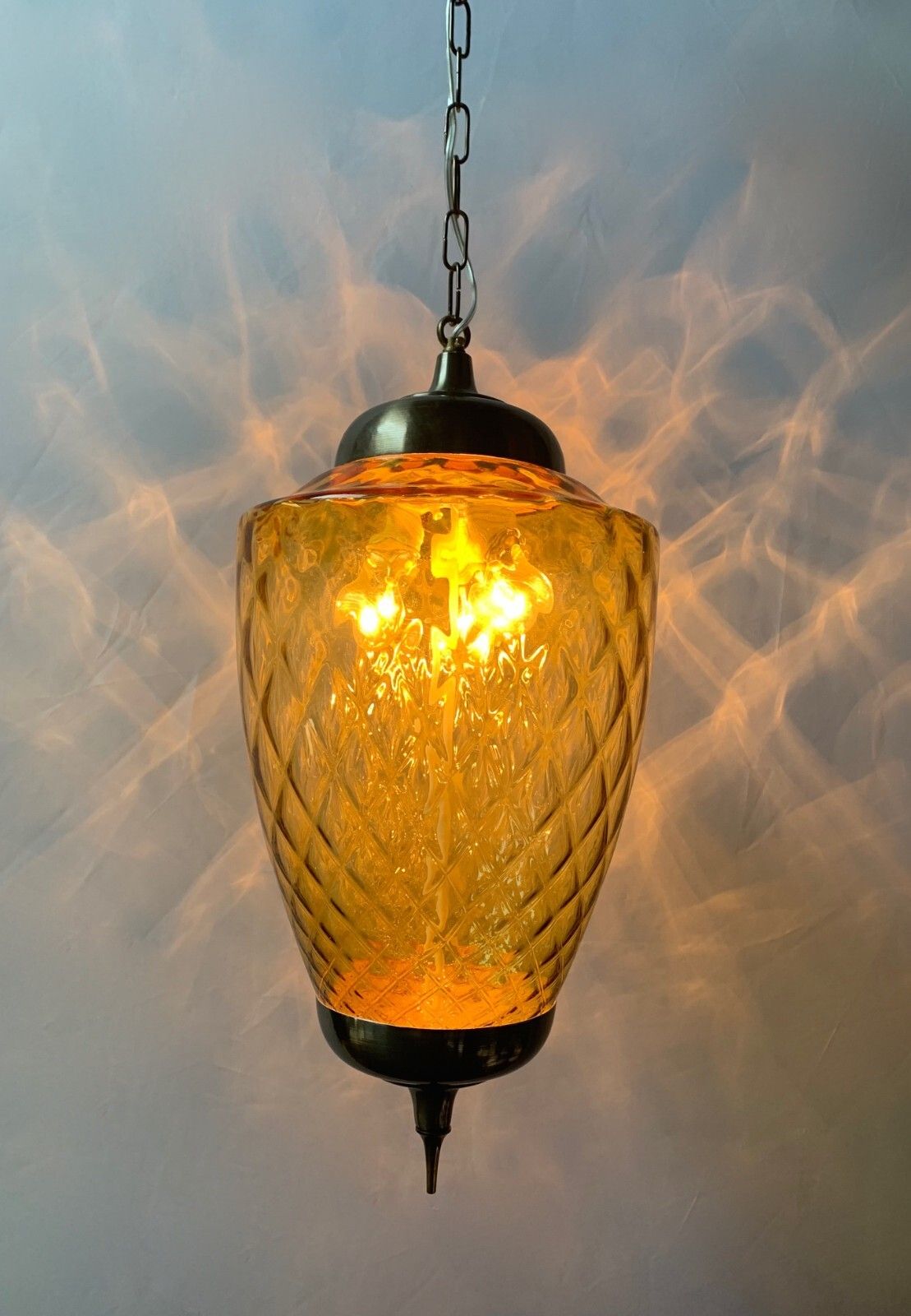 Lampadario Lanterna Con Vetro Di Murano Color Ambra photo furniture