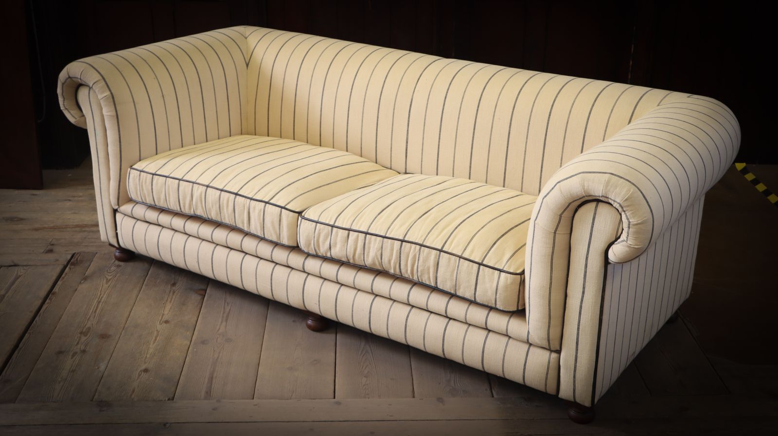 photo vinterior Superb Timothy Oulton Westminster Feather 2.5 Seater Leather Sofa Nautical Linen