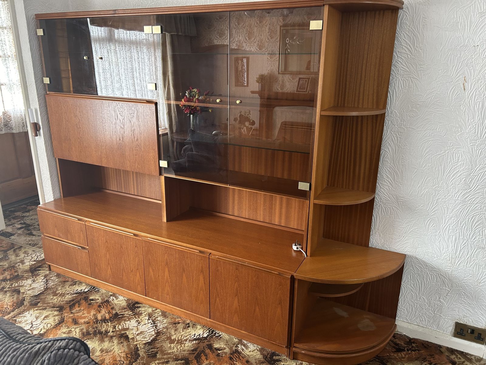 Morris Of Glasgow Cabinet With Drawers, Cupboards And Shelves With Lights