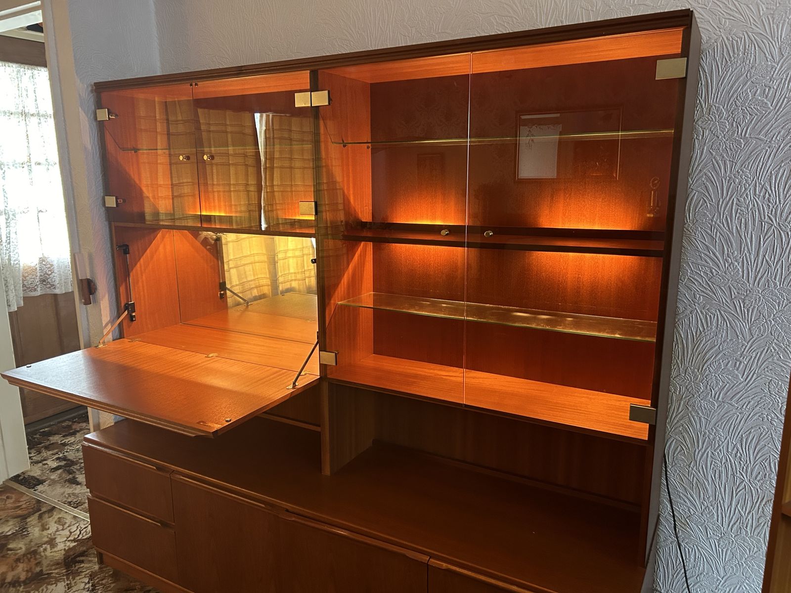 Morris Of Glasgow Cabinet With Drawers, Cupboards And Shelves With Lights photo 600.0