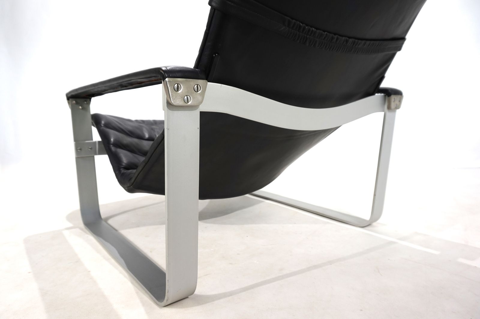 Asko Pulkka Leather Lounge Chair By Ilmari Lappalainen, 1960 photo vintage