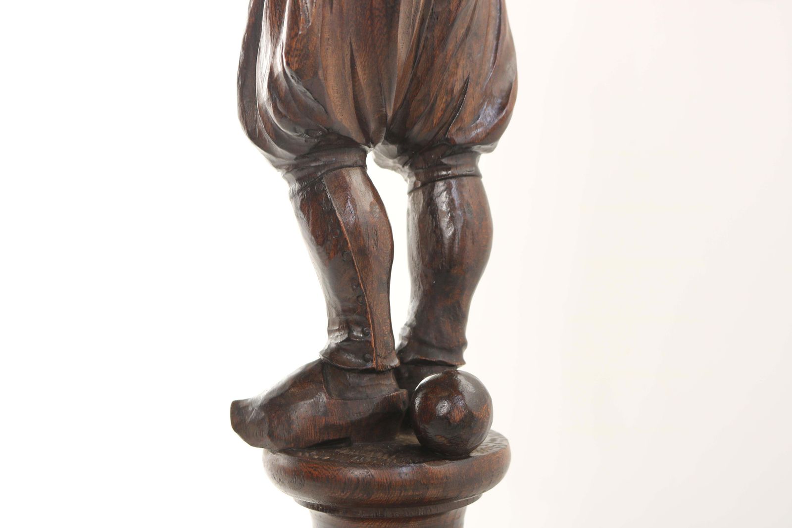 Antique French Breton Brittany Pedestal Table 19th Century Figural Carved Oak photo vinterior