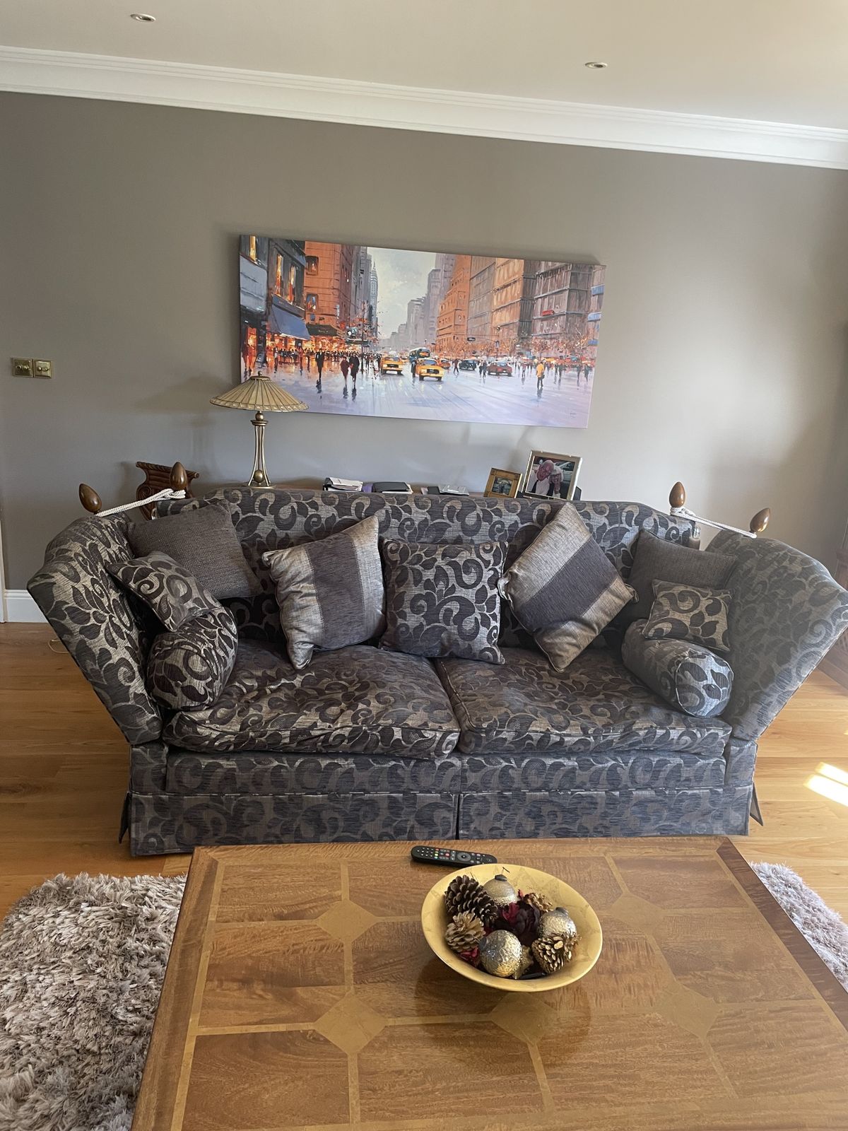 Traditional Knole Style 3piece Sofa Inc Love Seat