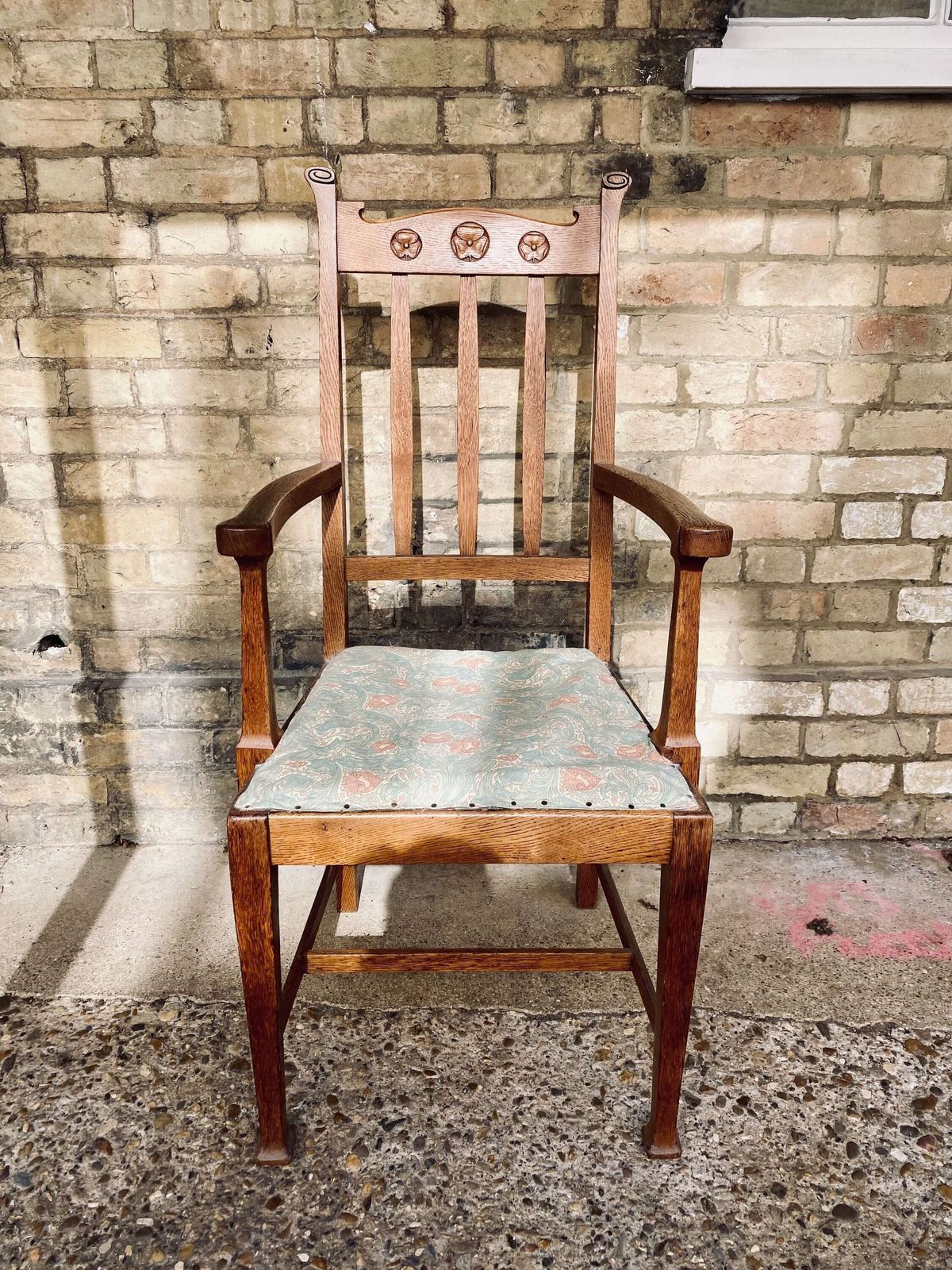 Arts And Crafts Oak Carver Chair