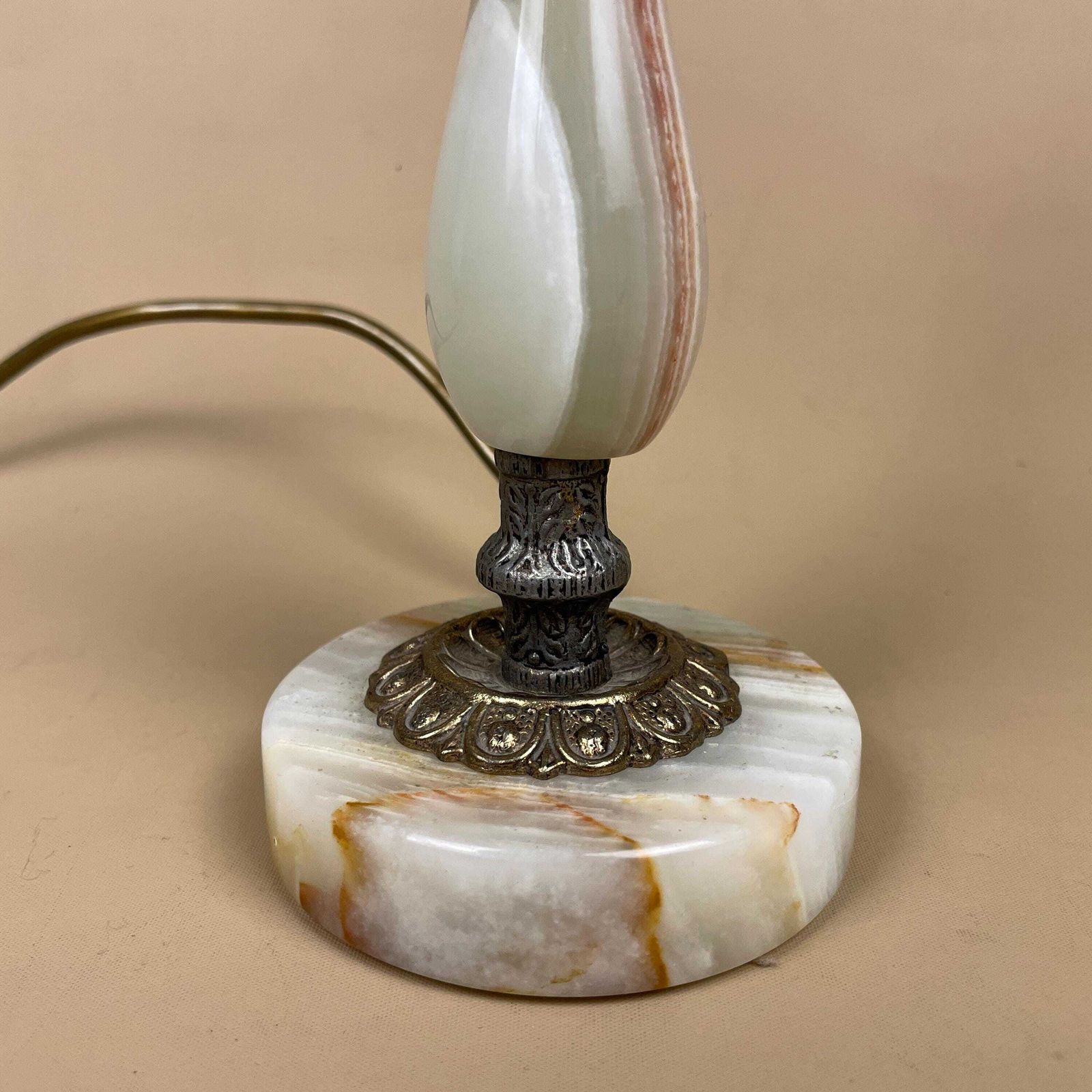 Antique Green Onyx Marble Lamp Light Bedside Brass Gold Metal Ornate Vintage Round Base Marbled Pattern Classic Column Natural photo 65.0