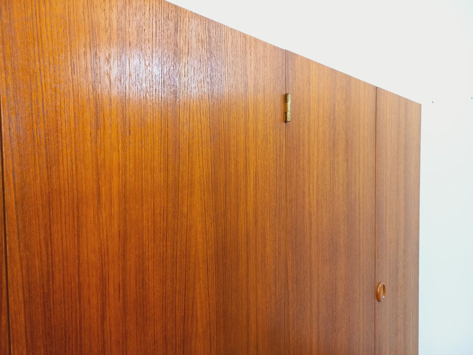 Scandinavian Wardrobe With 4 Teak Doors photo 2523.0
