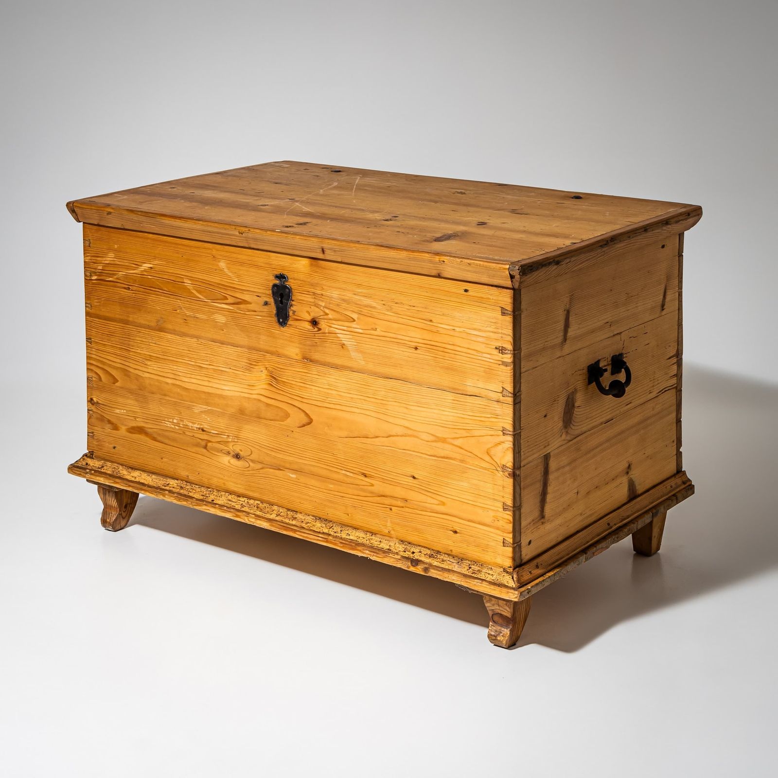 Rustic Chest, Southern Germany/Franconia, Fir, Mid 19th Century