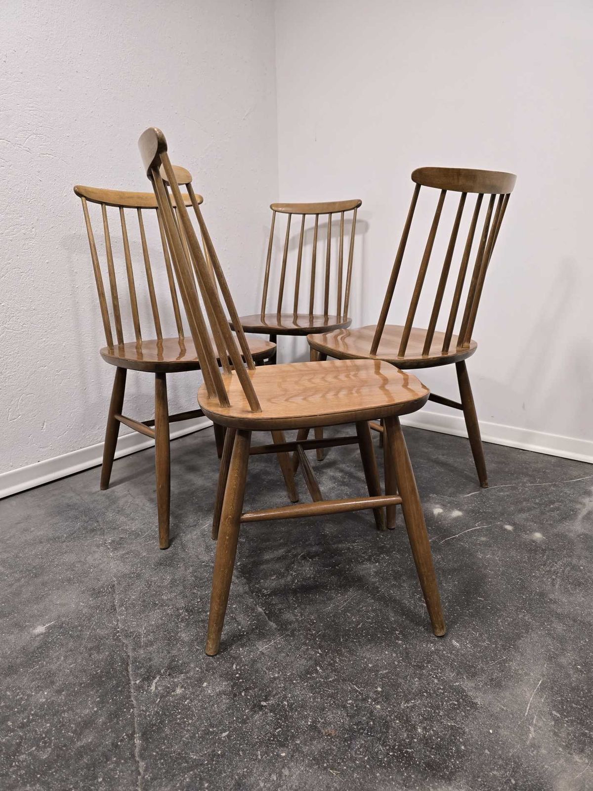 870.0 Dining Chairs By Ilmari Tapivaara 1970s Set Of 4 photo