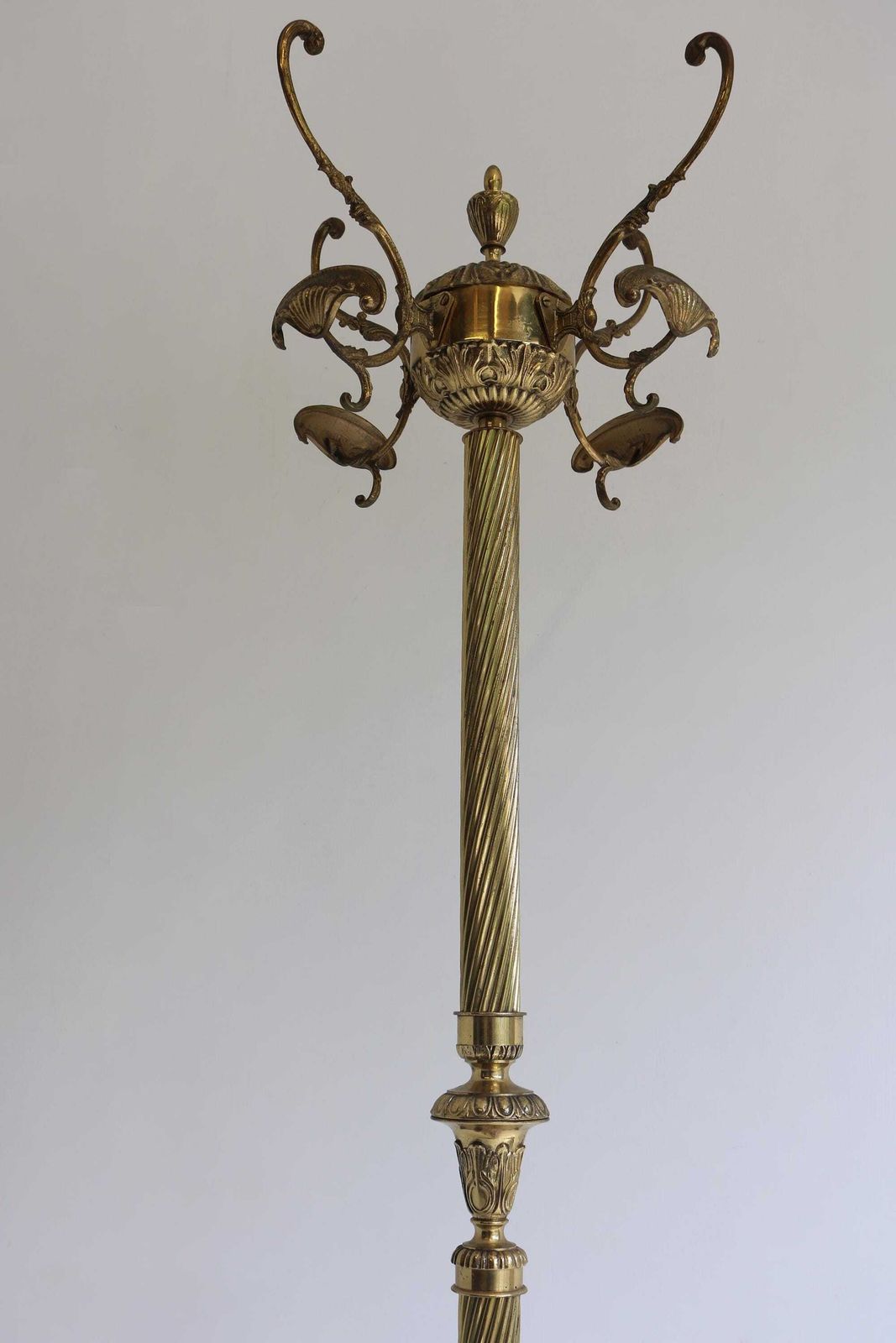 Mid Century Ornate Brass Free Standing Hall Tree – 1960s Italian Vintage Golden Coat Rack Entryway Antique Style Twisted Column photo furniture