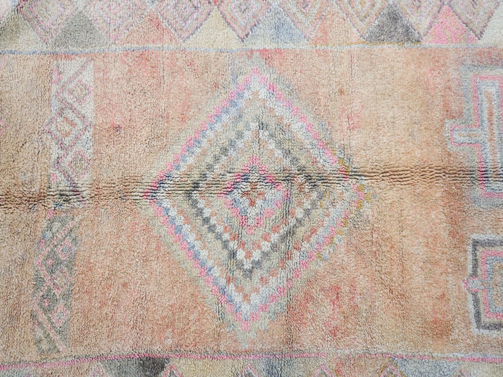 Akutla Vintage Moroccan Rug 5'9" X 16'7" photo vinterior