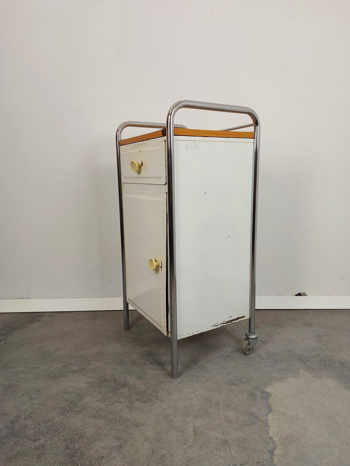 Vintage Cabinet, 1970s photo Furniture
