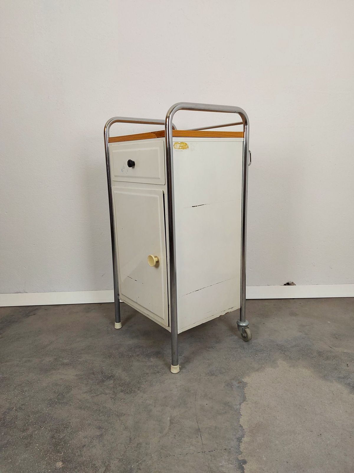 photo furniture Vintage Cabinet, 1970s