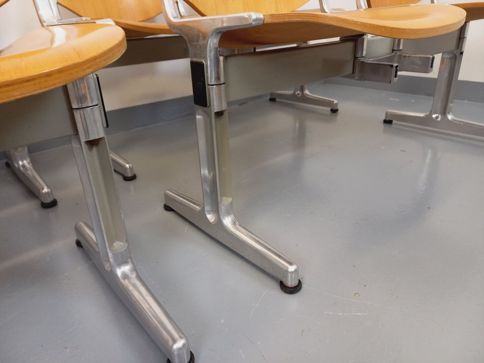 4 Giancarlo Piretti Benches For Castelli In Wood And Aluminum photo vinterior