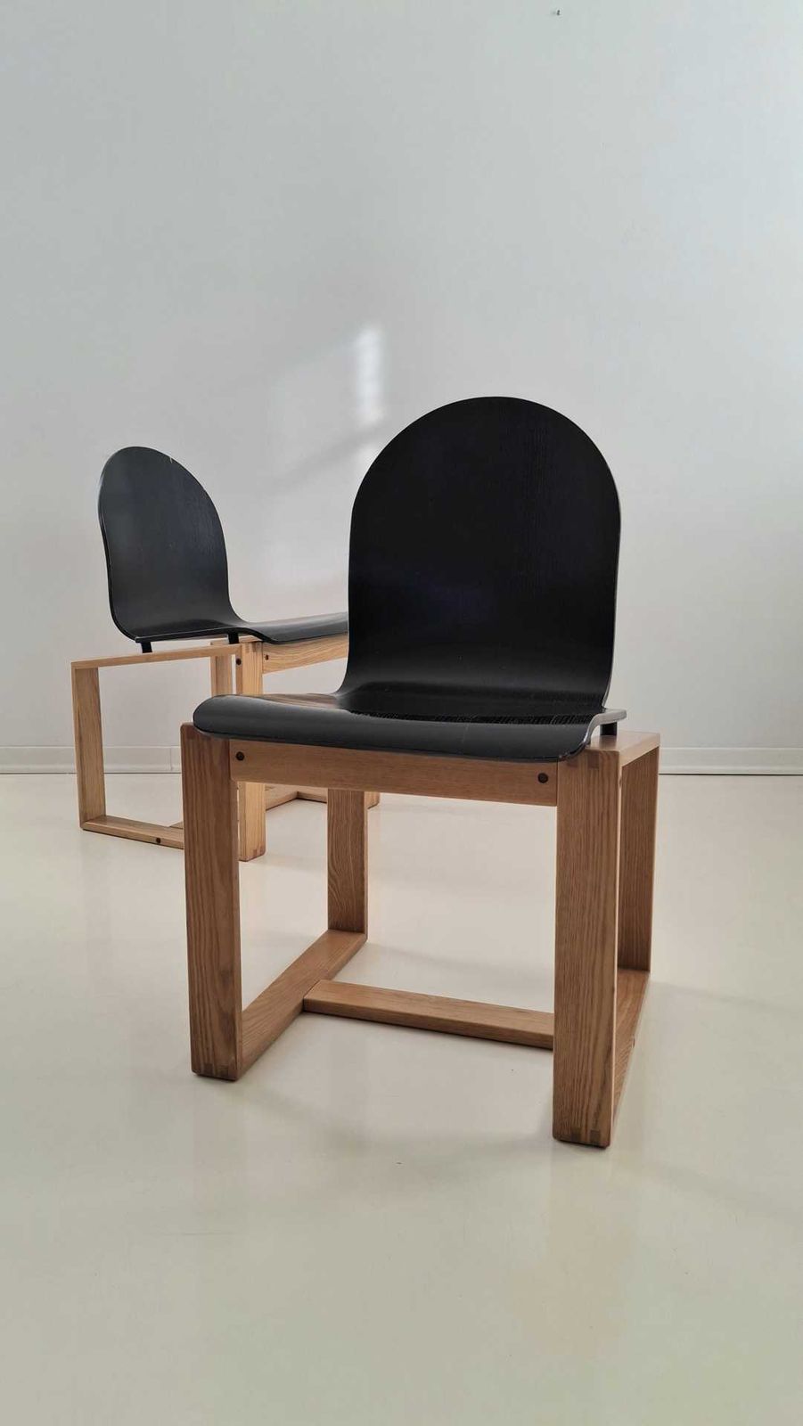 photo vinterior Italian Minimalist Bentwood Chairs, 1970s
