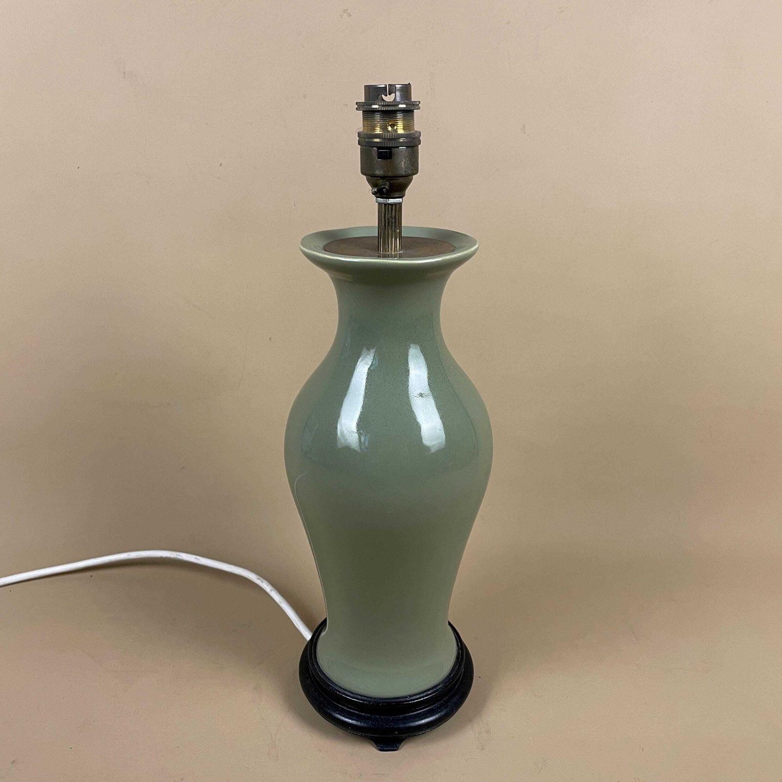 Vintage Ceramic Lamp Light Bedside Table Wood Base Oriental Vase Green Antique Brass Gold Metal Trims Classic Medium