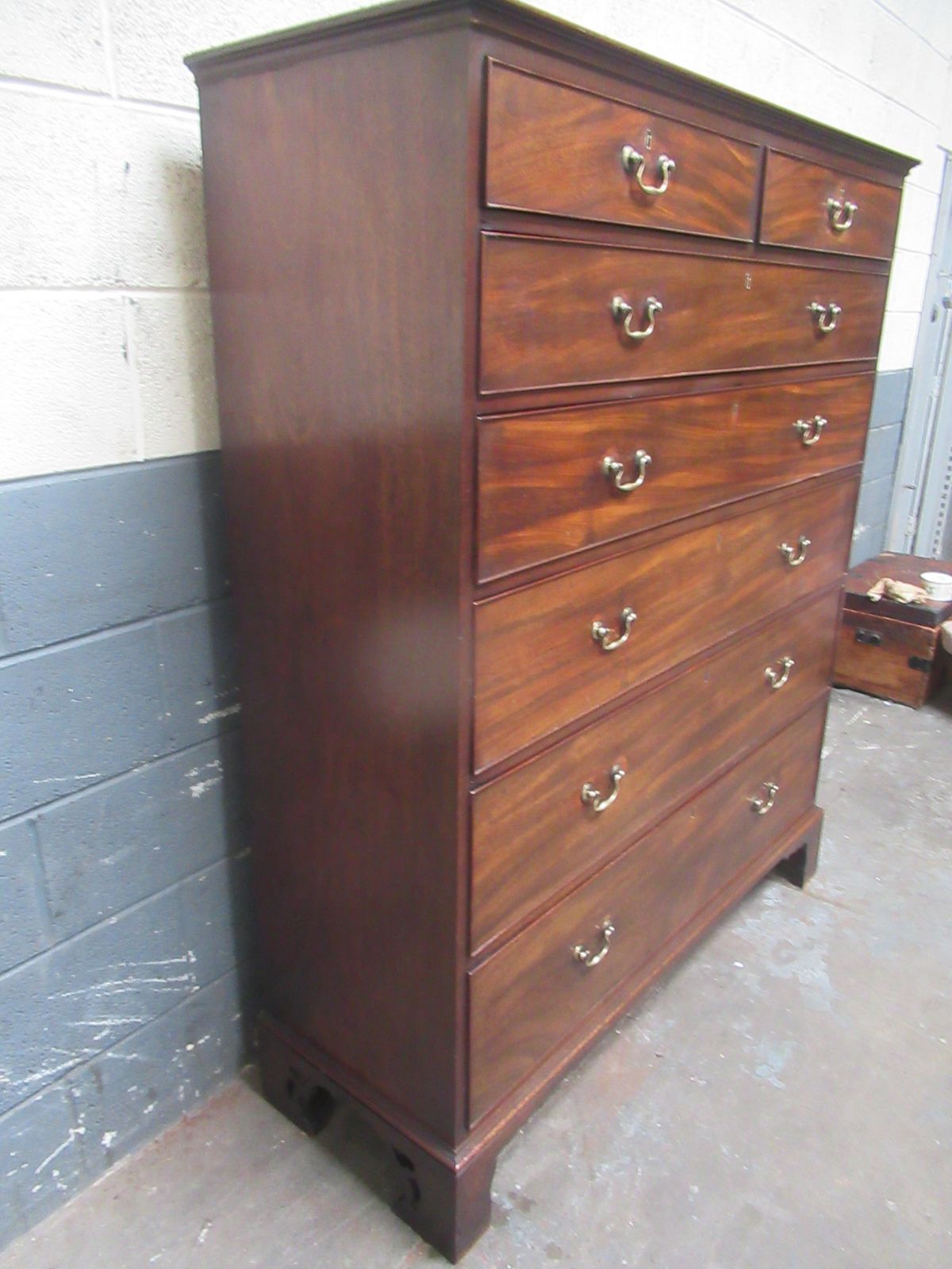 Tall Late   Georgian Period     Slim Size Chest Of Drawers