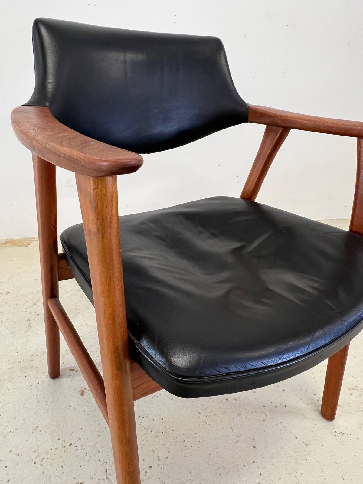 Erik Kierkegaard Teak & Leather Armchair By Hong Møbelfabrik, 1960s photo vintage