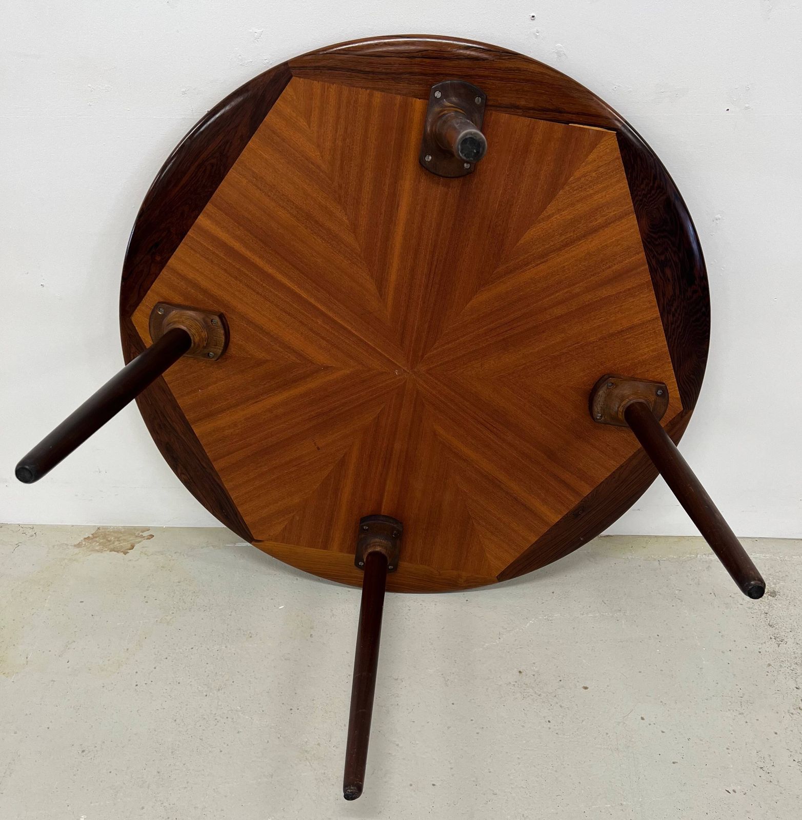 Page 1 Of 10 Hw Klein Rosewood Coffee Table photo vinterior