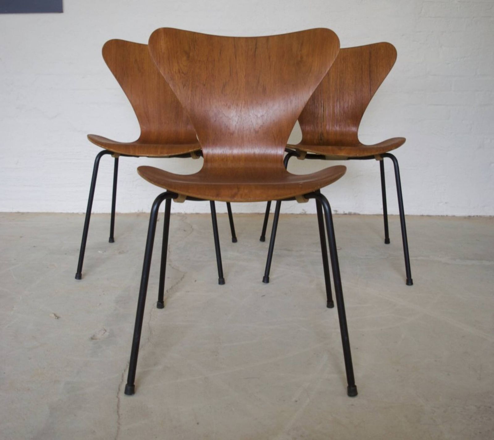 Model 3107 Dining Chairs In Teak By Arne Jacobsen For Fritz Hansen. photo Furniture