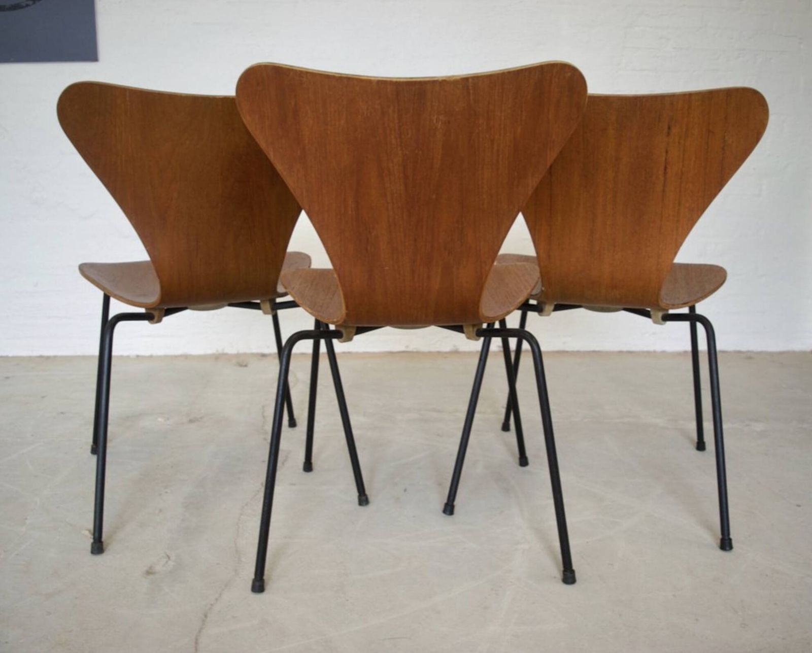 Model 3107 Dining Chairs In Teak By Arne Jacobsen For Fritz Hansen. photo vintage