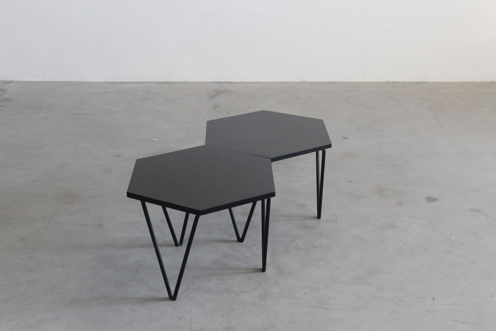 Gio Ponti Set Of Two Hexagonal Coffee Tables In Wood And Metal I.S.A. 1950s